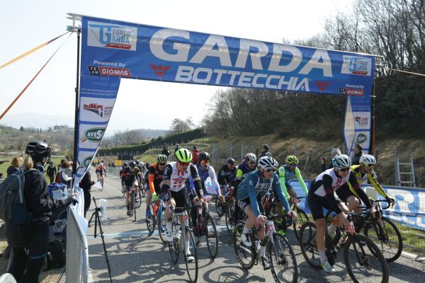 Team New Bike iimpegnato nella Granfondo Garda Bottecchia 2022